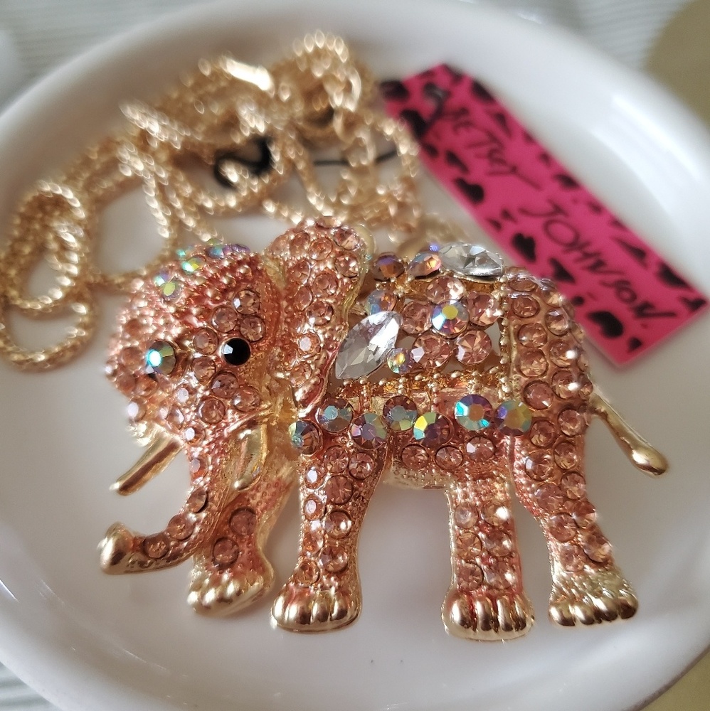 New Betsey Johnson Elephant Necklace